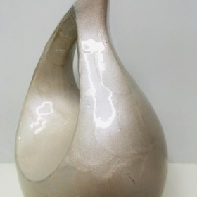 Ivory Ceramic Teardrop Ashes Urn 17cm