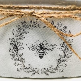 White Oval Bee Planter 10cm