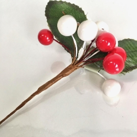 Red & White Berry Cluster 11cm