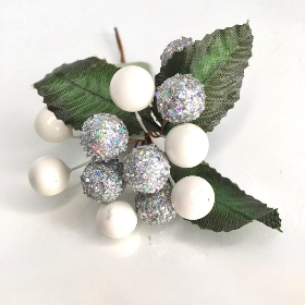 Silver And White Berry Cluster 11cm