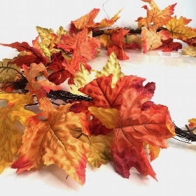 Maple Leaf Garland 150cm