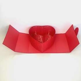 Red Heart Box 21.5cm