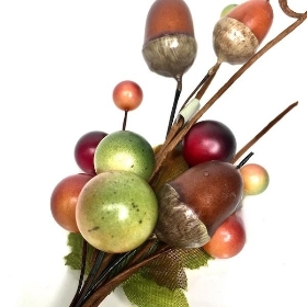 Acorn & Berry Pick 20cm