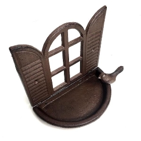 Cast Iron Window Feeder 17cm