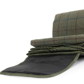 Green Tweed Picnic Rug 142cm