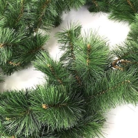 Green Deluxe Spruce Garland 270cm