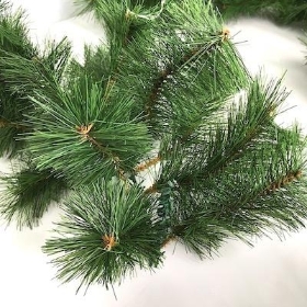 Green Deluxe Spruce Garland 270cm